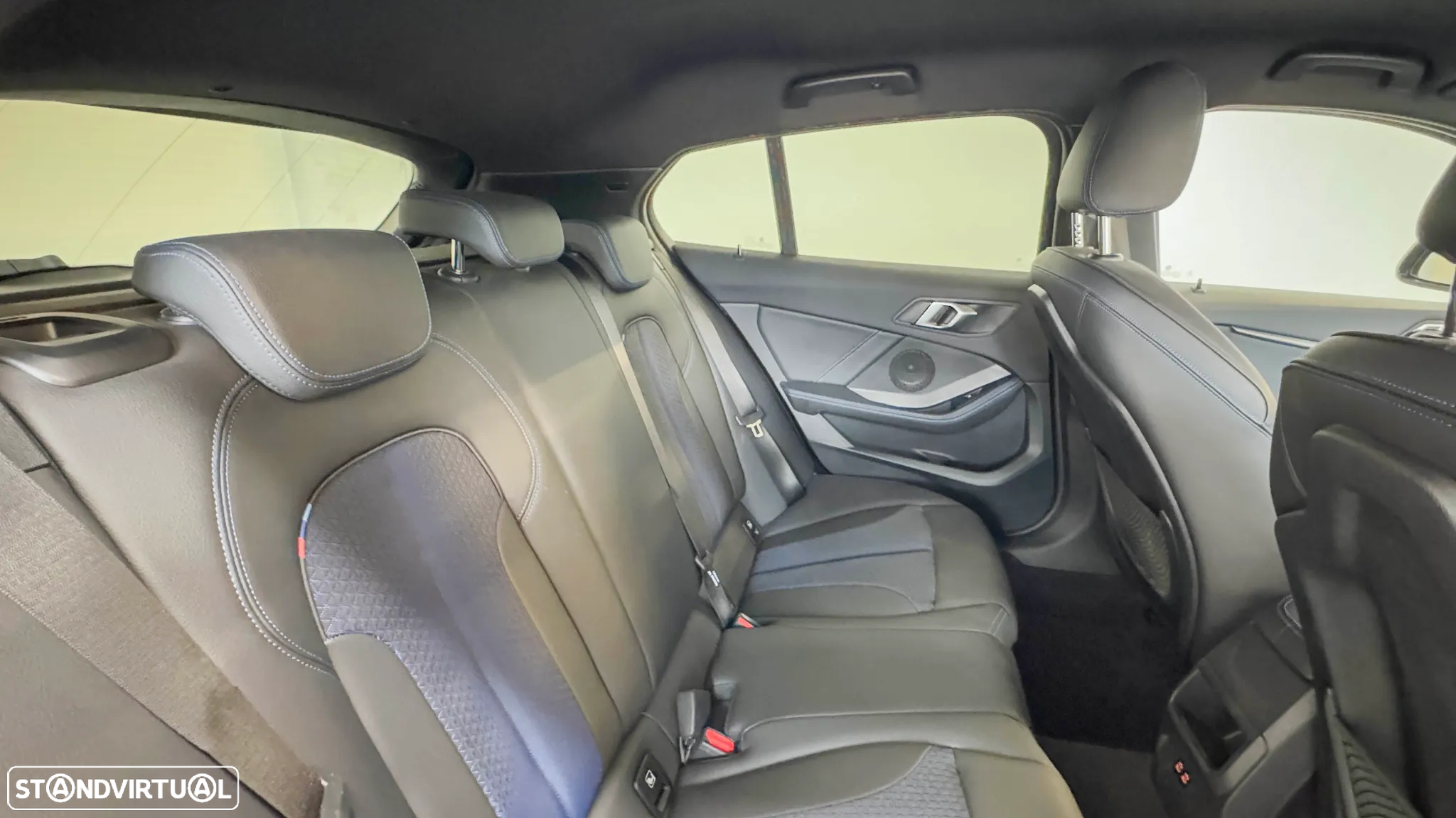 BMW 116 d Pack Desportivo M Auto - 16