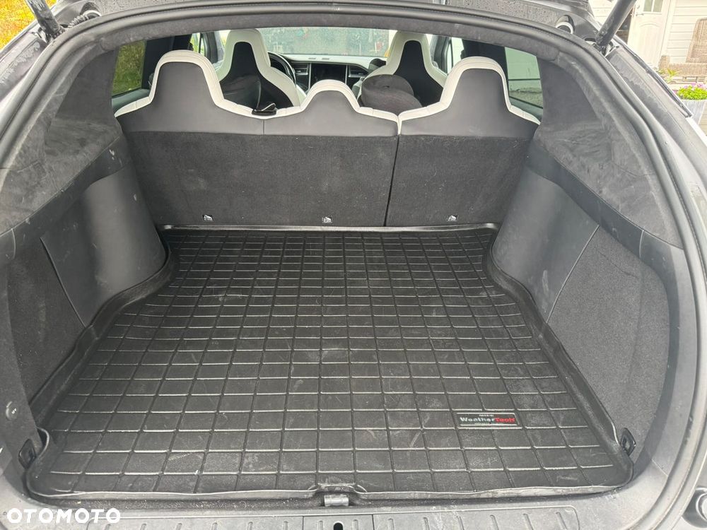 Tesla Model X Long Range - 15