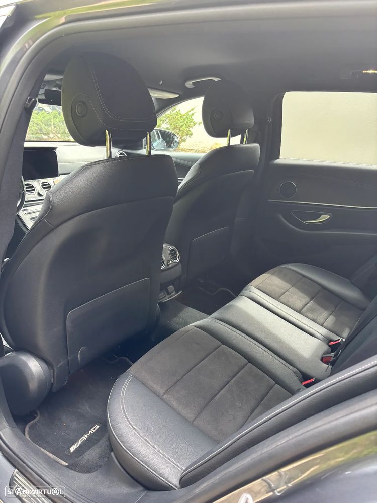 Mercedes-Benz E 300 de AMG Line - 2