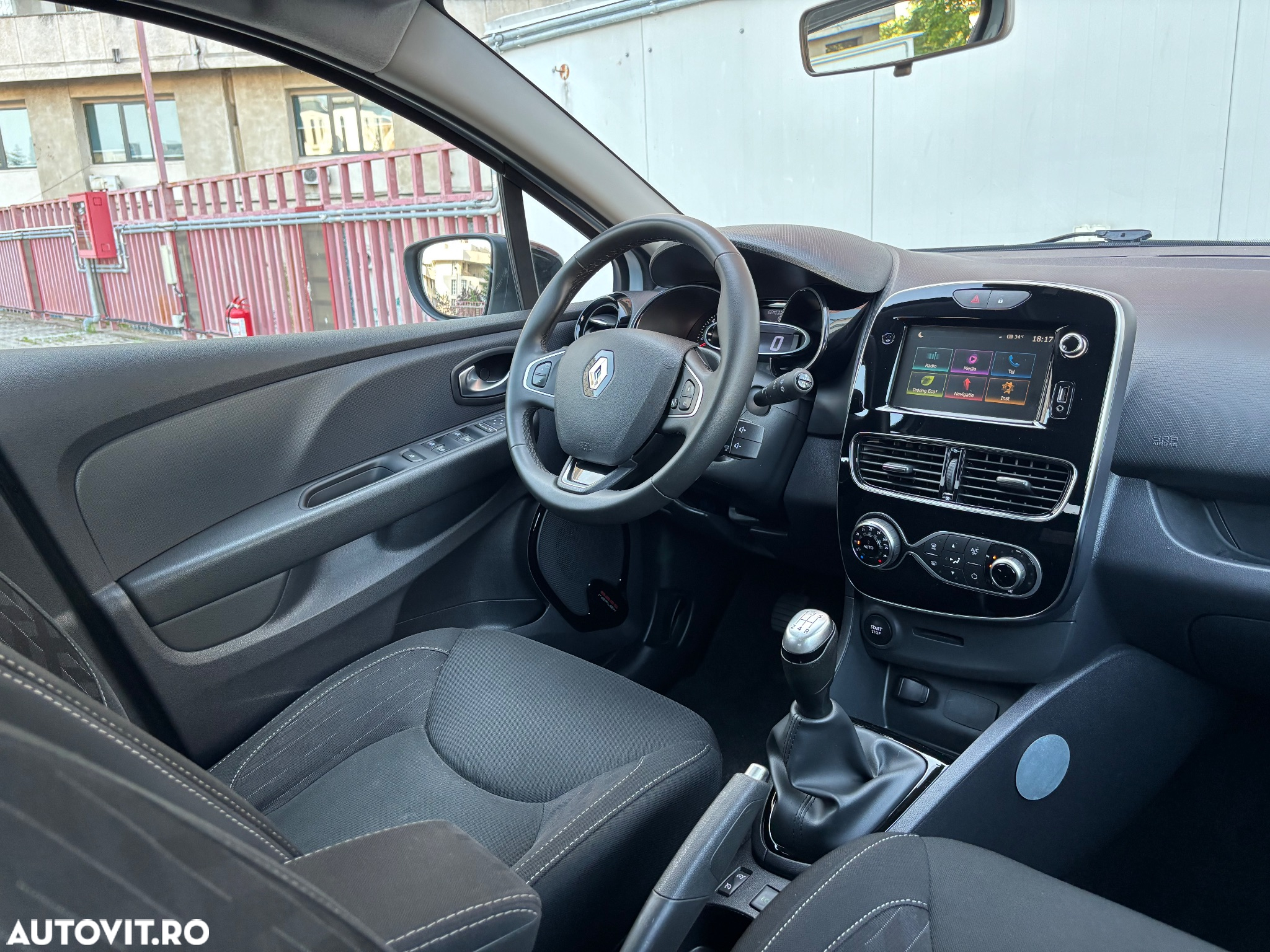 Renault Clio (Energy) TCe 90 Start & Stop LIMITED - 39