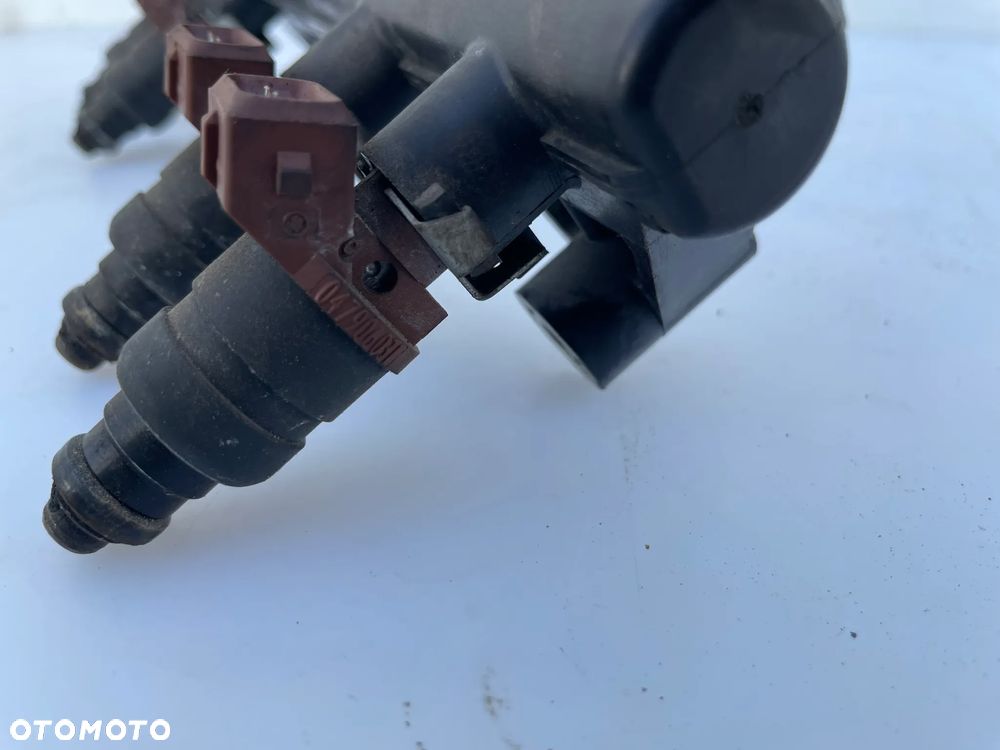 Listwa wtryskowa wtryski Skoda Fabia I 1.4 MPI 047133319Q 047906031 - 5