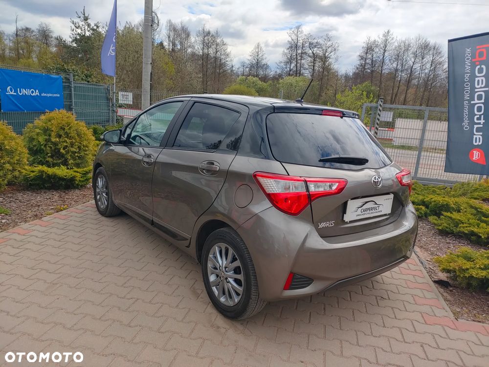 Toyota Yaris 1.0 Premium - 10