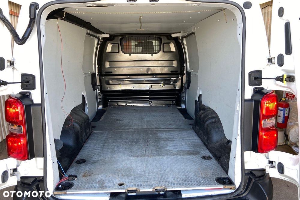 Toyota Proace - 10