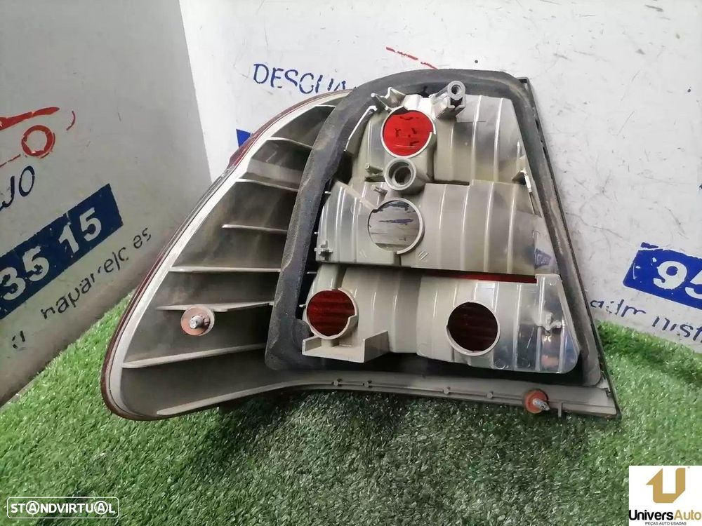 FAROLIM TRASEIRO DIREITO BMW 3 2004 - - 2