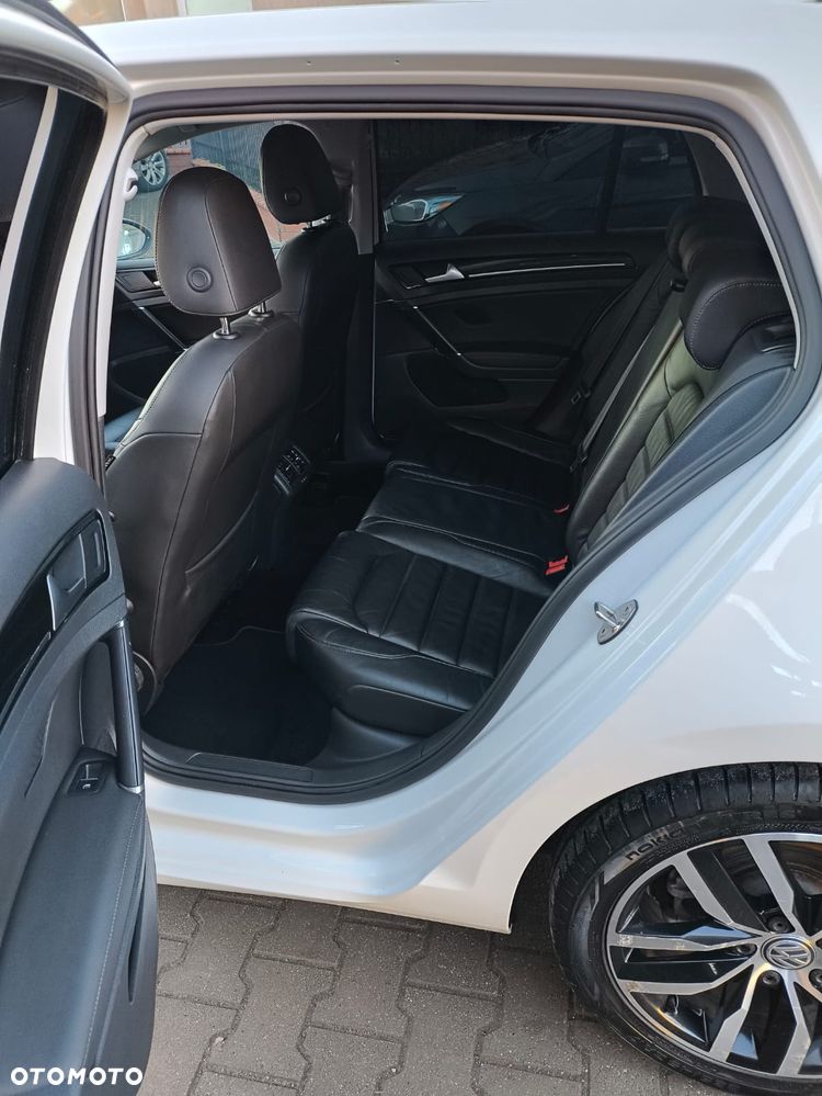 Volkswagen Golf 2.0 BlueTDI Highline - 15