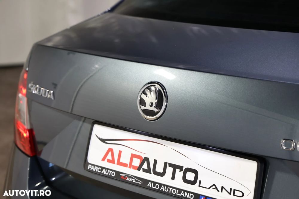 Skoda Octavia 1.6 TDI DSG Ambition - 29