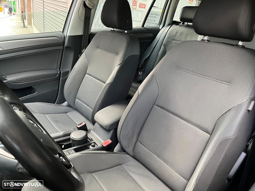 VW Golf Variant 1.6 TDi Confortline - 8