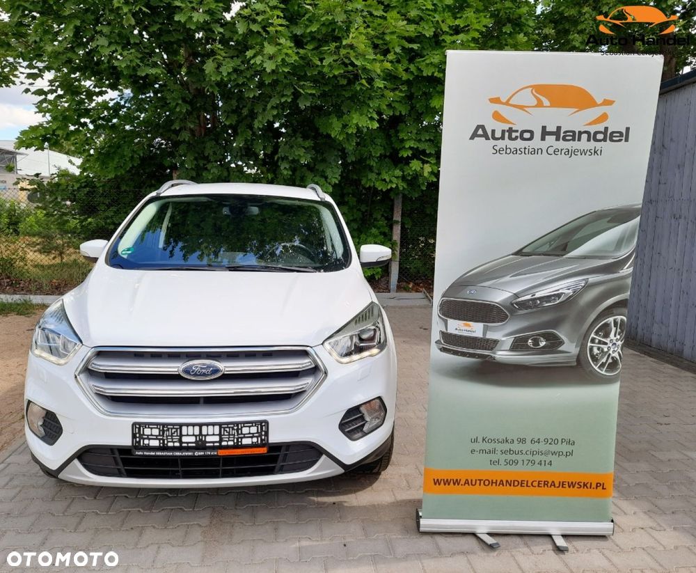 Ford Kuga 1.5 EcoBoost 2x4 Titanium - 4