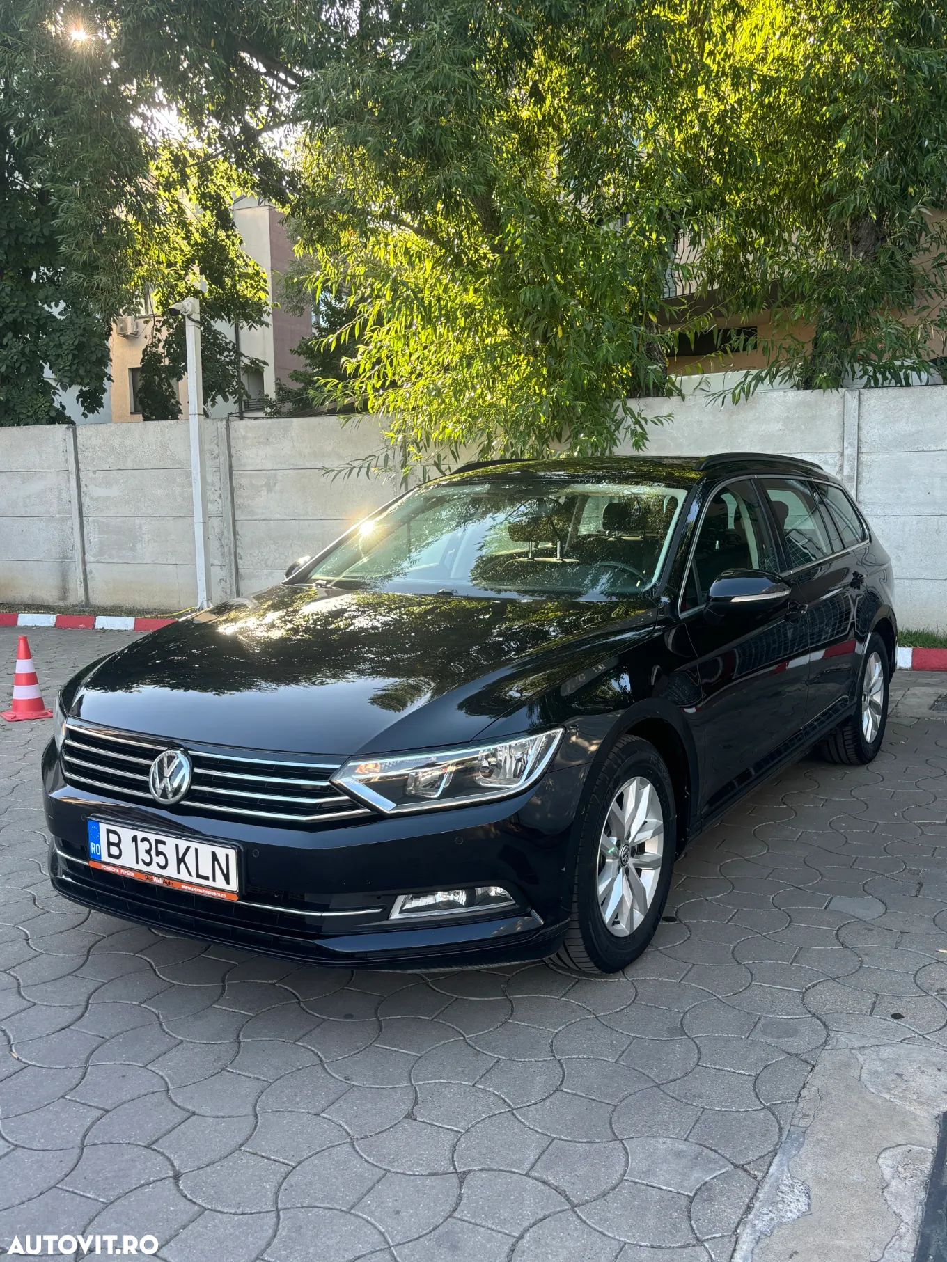 Volkswagen Passat 2.0 TDI DSG Comfortline - 1