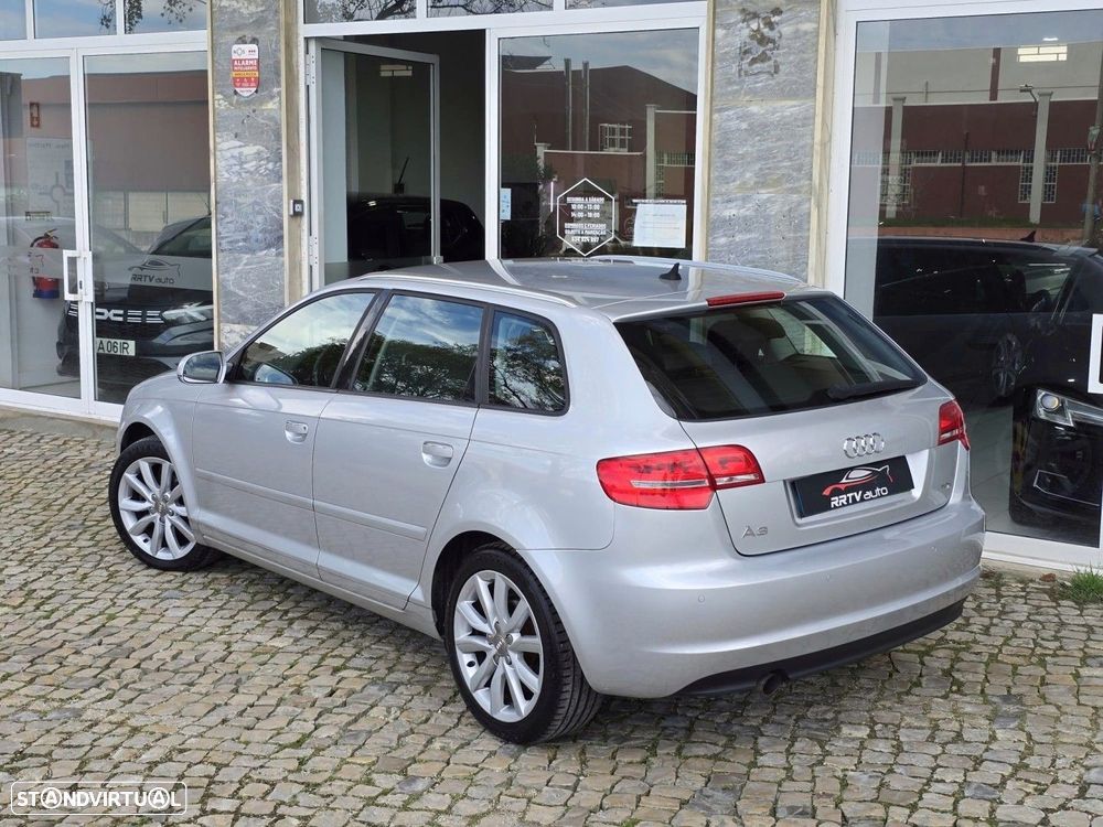 Audi A3 Sportback 1.6 TDI Attraction S-Tronic - 2