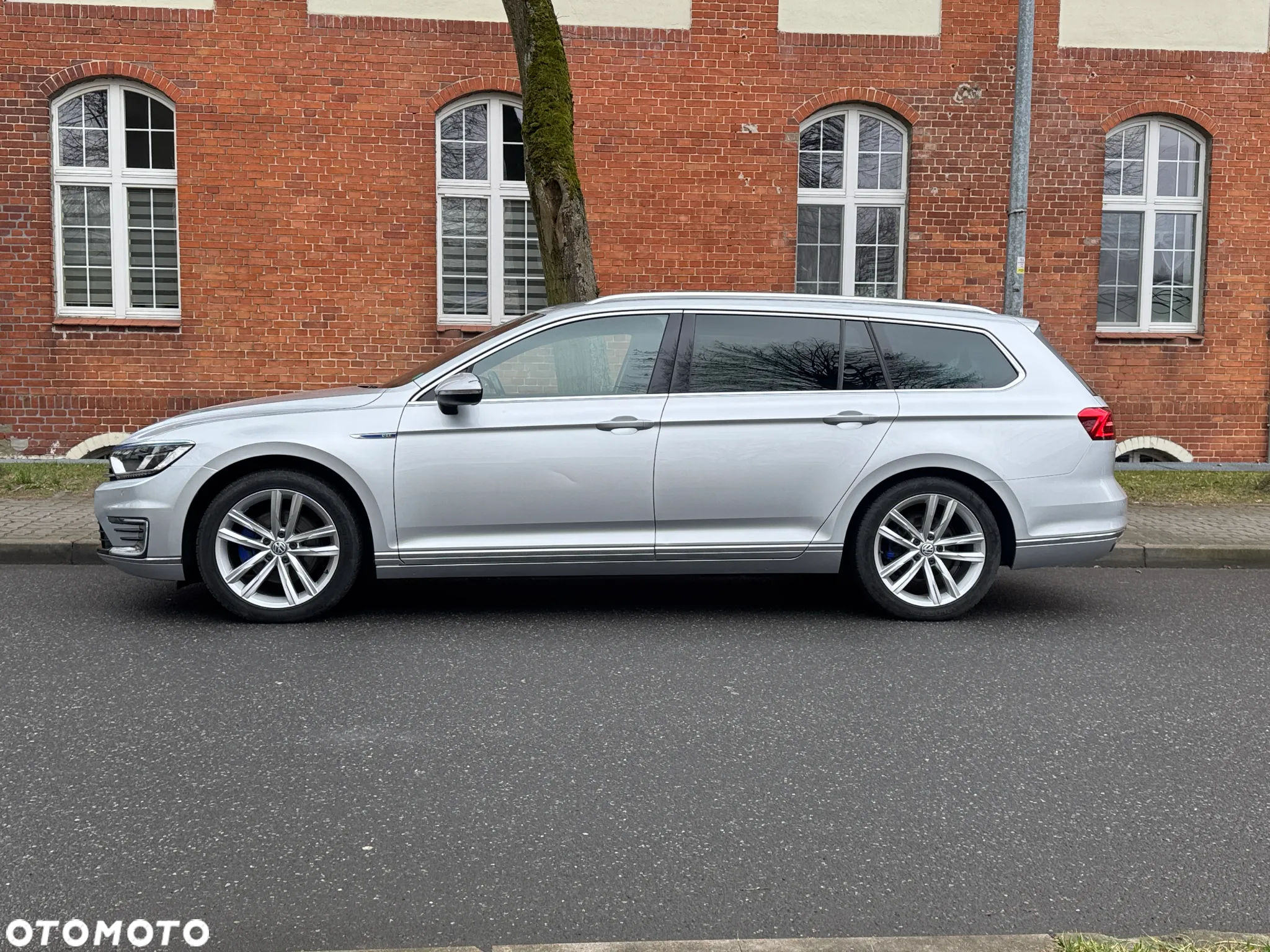 Volkswagen Passat 1.4 TSI Plug-In Hybrid GTE DSG - 2