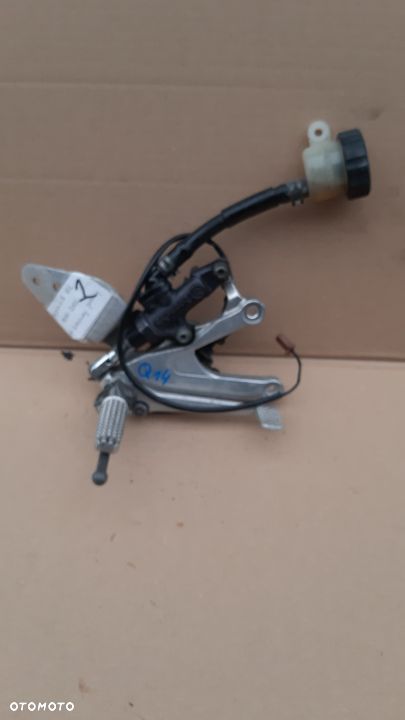 #J YAMAHA R6 99-02 RJ03 5EB SET KIEROWCY PRAWY PODNÓŻEK DŹWIGNIA HAMULCA - 1