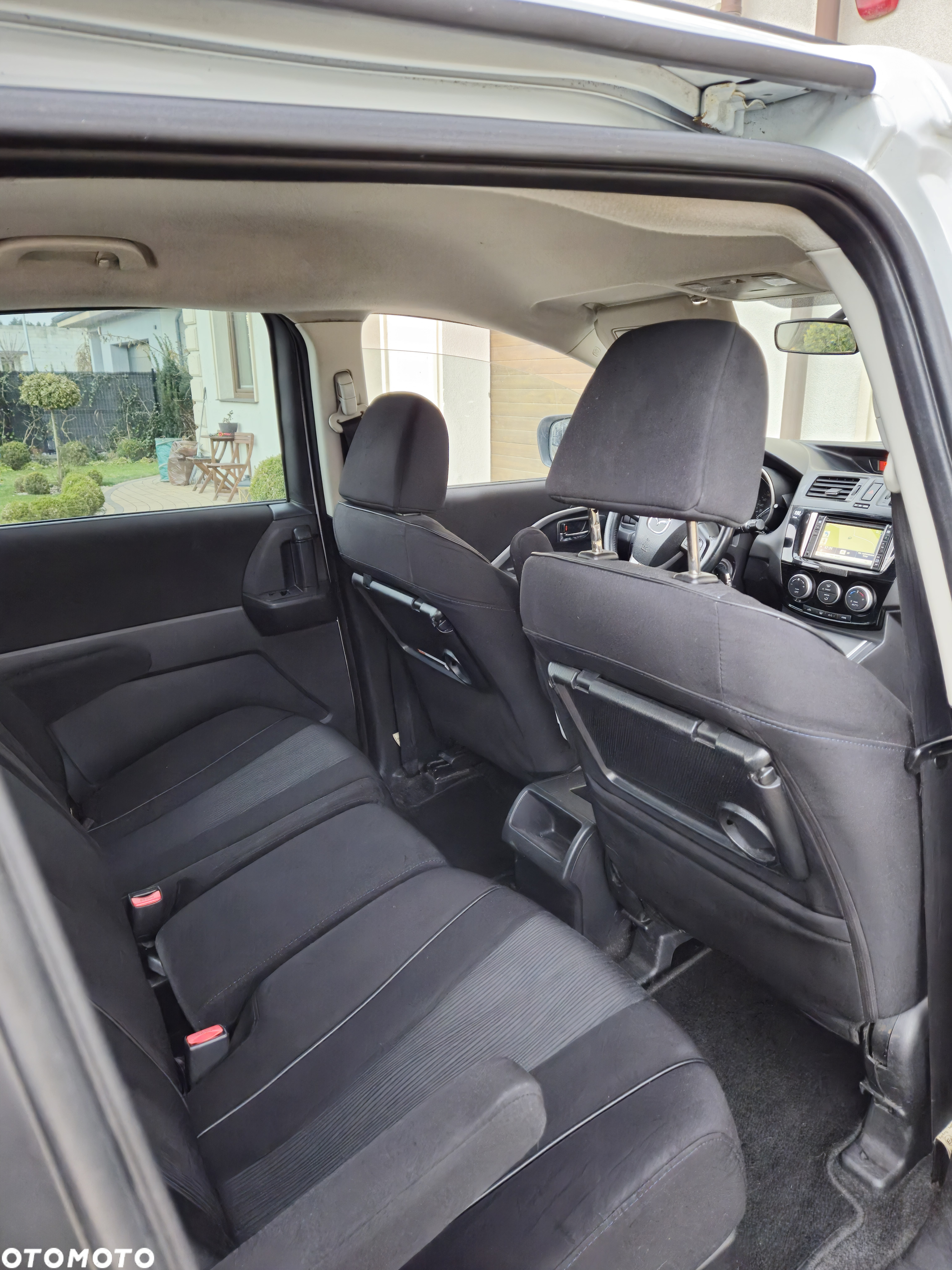 Mazda 5 - 9