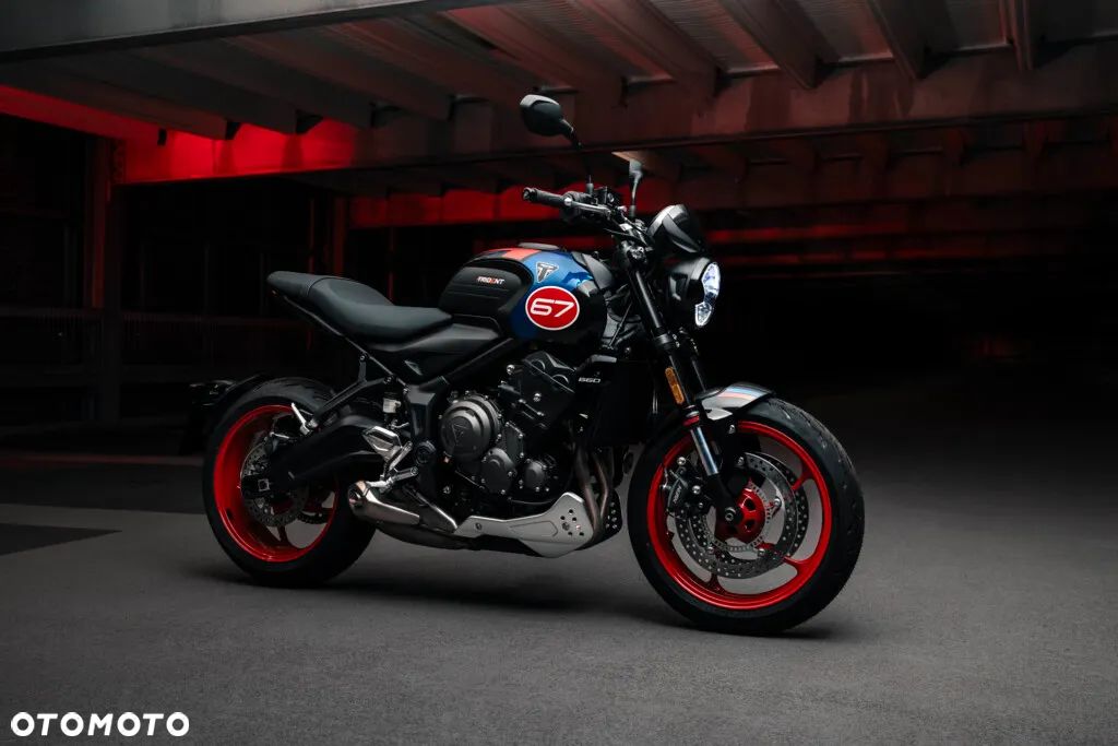 Triumph Trident - 1