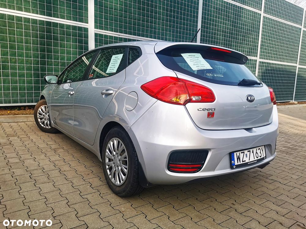 Kia Ceed Cee'd 1.6 GDI M - 9