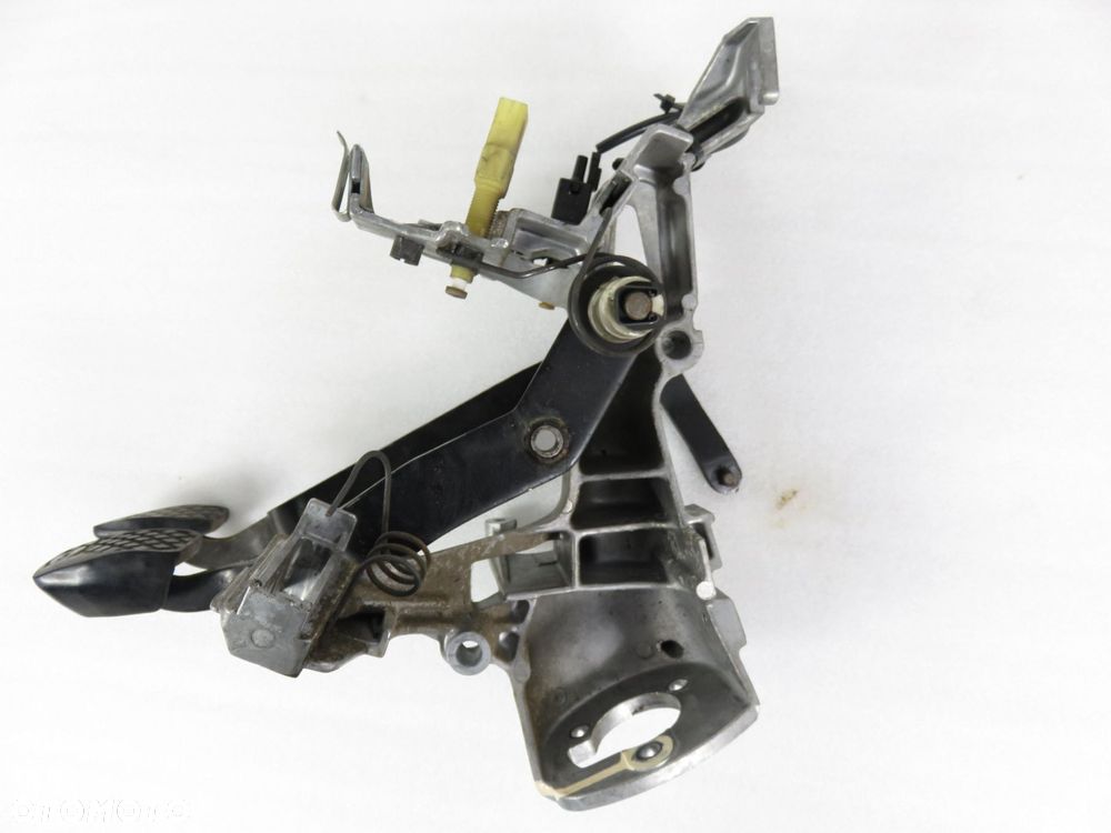 PEDAŁY HAMULCA SPRZĘGŁA AUDI 80 B4 8A0721115D 811907343B - 7