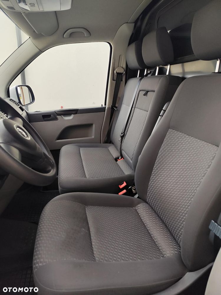 Volkswagen Transporter - 4