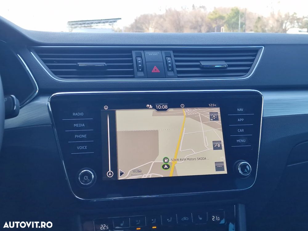 Skoda Superb 2.0 TDI DSG Ambition - 22