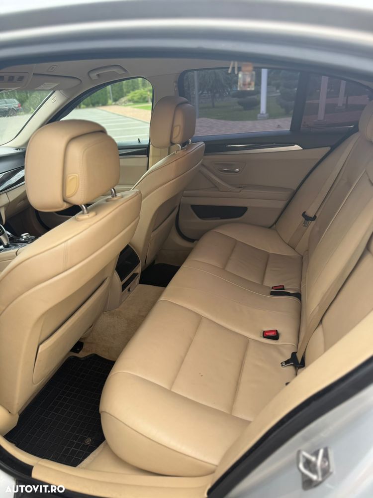 BMW Seria 5 530d xDrive Sport-Aut. - 11