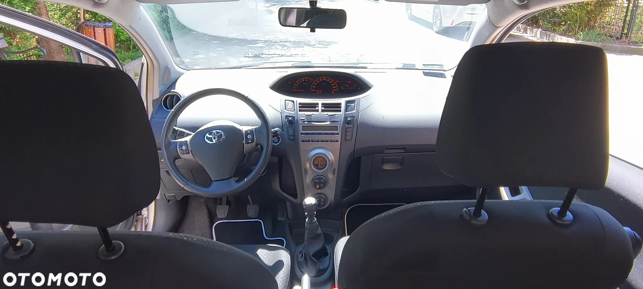 Toyota Yaris 1.33 Luna - 12