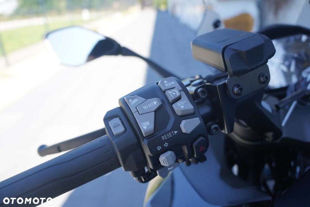 Kawasaki Ninja - 7