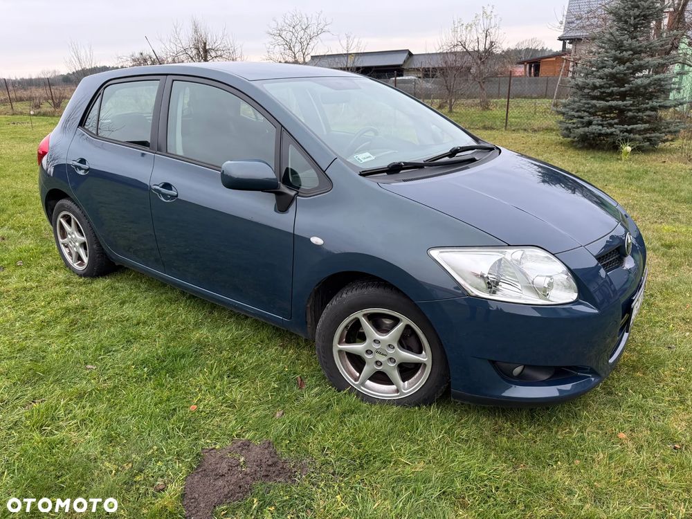 Toyota Auris 1.6 VVT-i Sol - 3