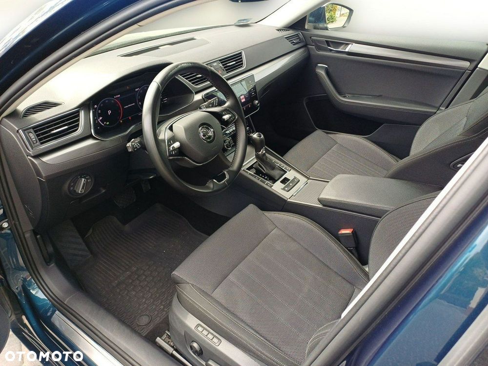 Skoda Superb 2.0 TDI SCR Style DSG - 10