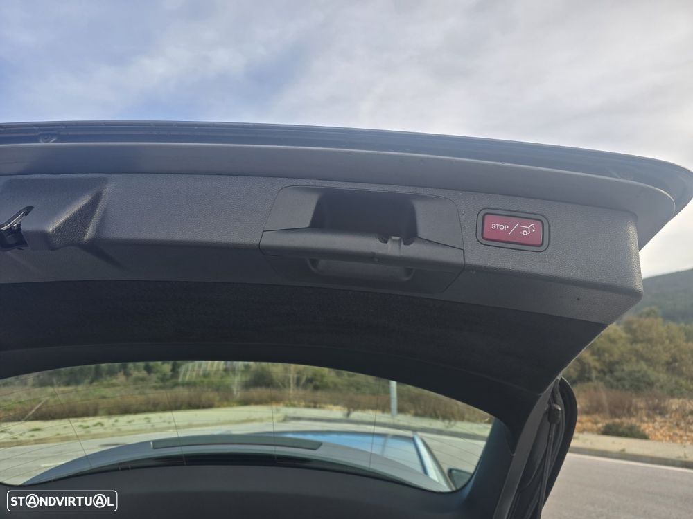 Mercedes-Benz E 300 de 4Matic 9G-TRONIC Night Edition - 8