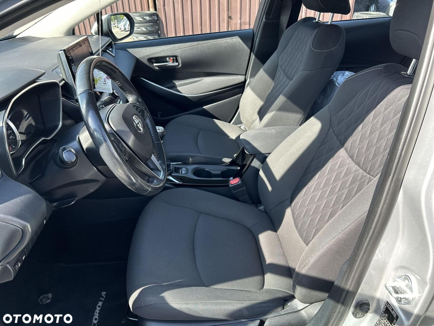Toyota Corolla - 11