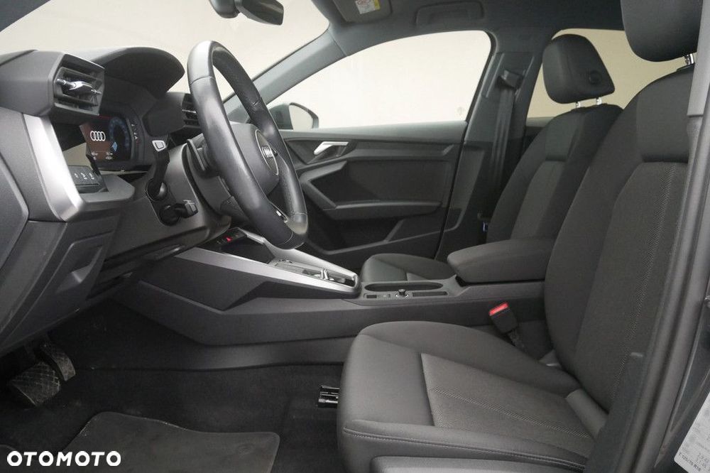 Audi A3 Sportback - 12