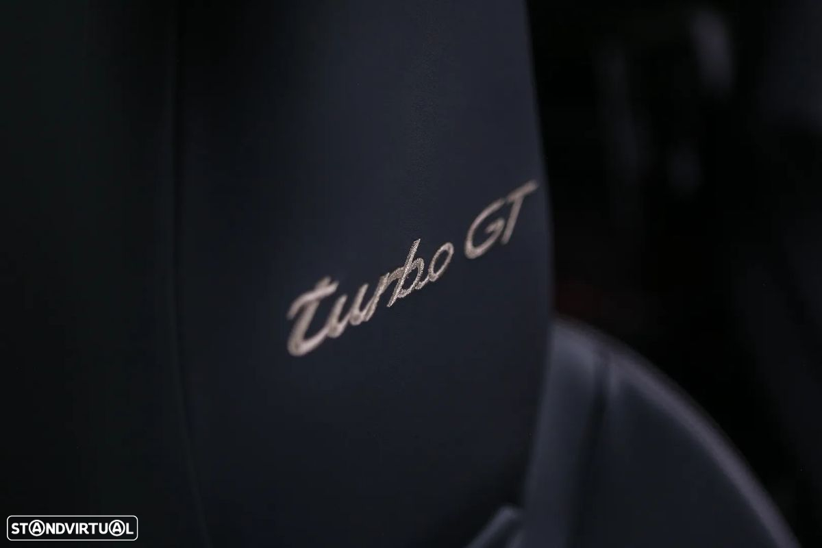 Porsche Cayenne Turbo GT - 12