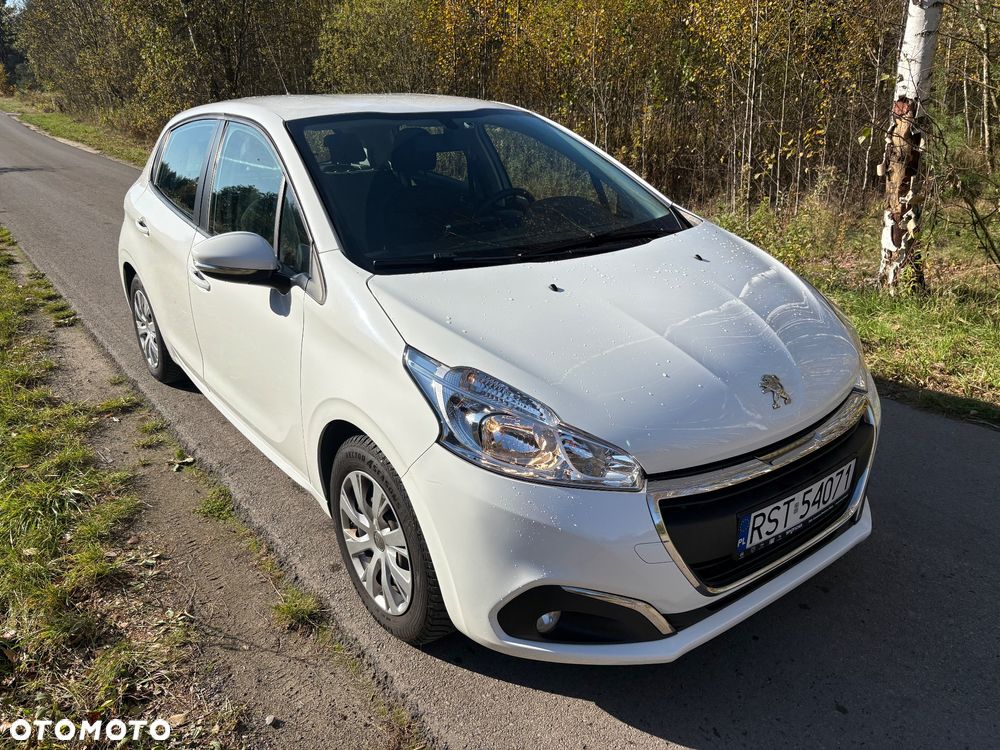 Peugeot 208 - 2