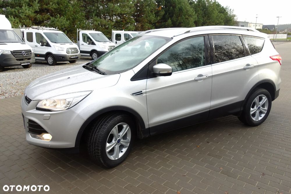 Ford Kuga 1.5 EcoBoost 2x4 Trend - 22