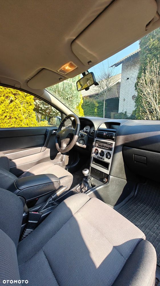 Opel Astra 1.8 Sport - 15