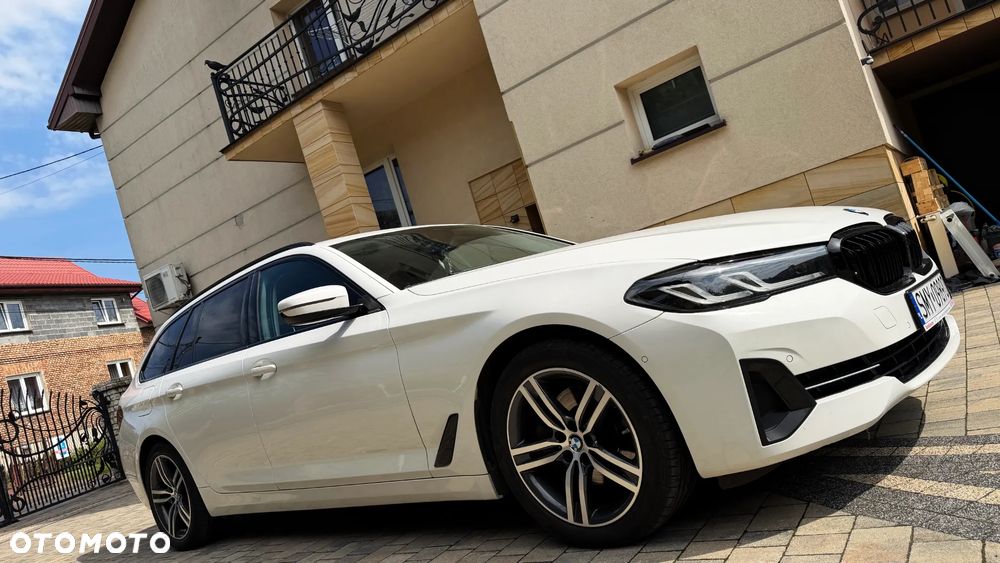BMW Seria 5 520d Sport Line - 12