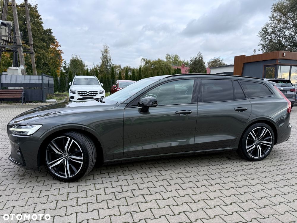 Volvo V60 D3 R-Design - 2