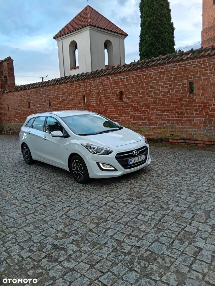 Hyundai i30 1.4 CRDi Classic + - 6
