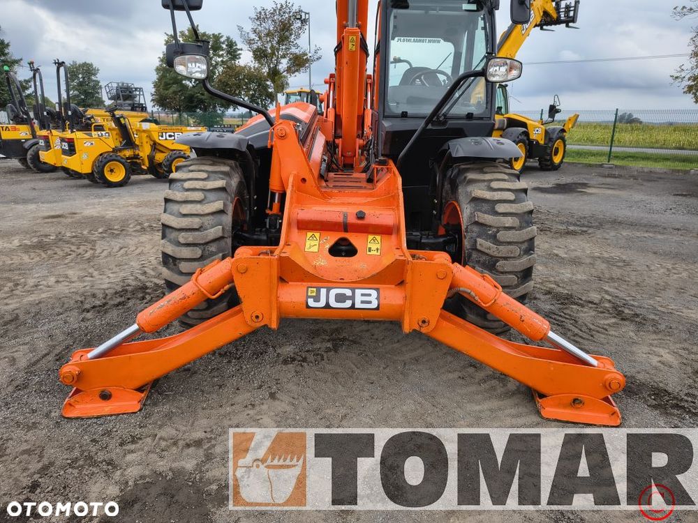JCB 540-140 2015R 110KM - 12