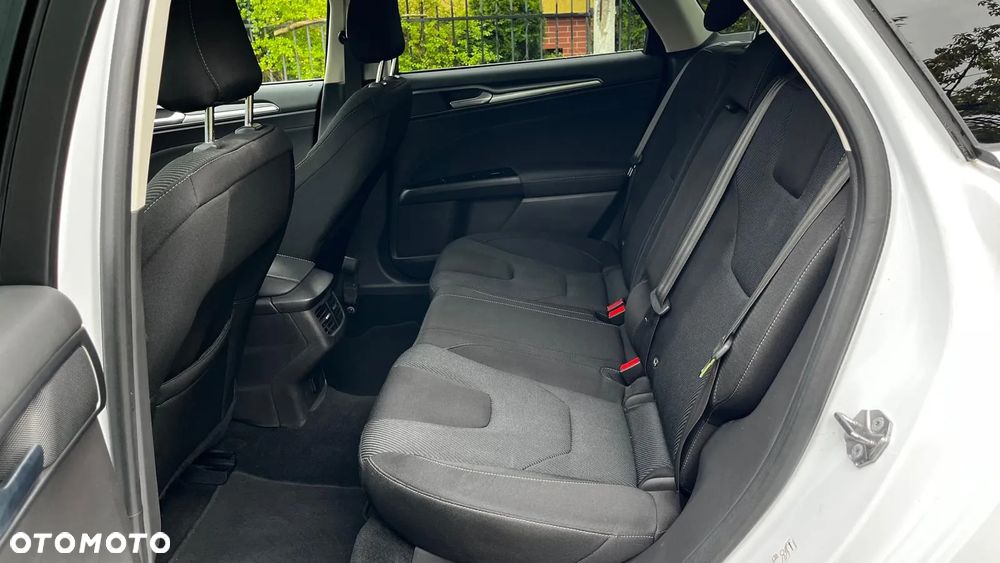 Ford Mondeo SW 1.5 EcoBoost Titanium - 27