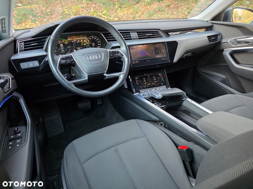 Audi e-tron - 8