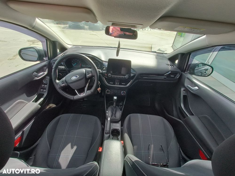 Ford Fiesta - 8