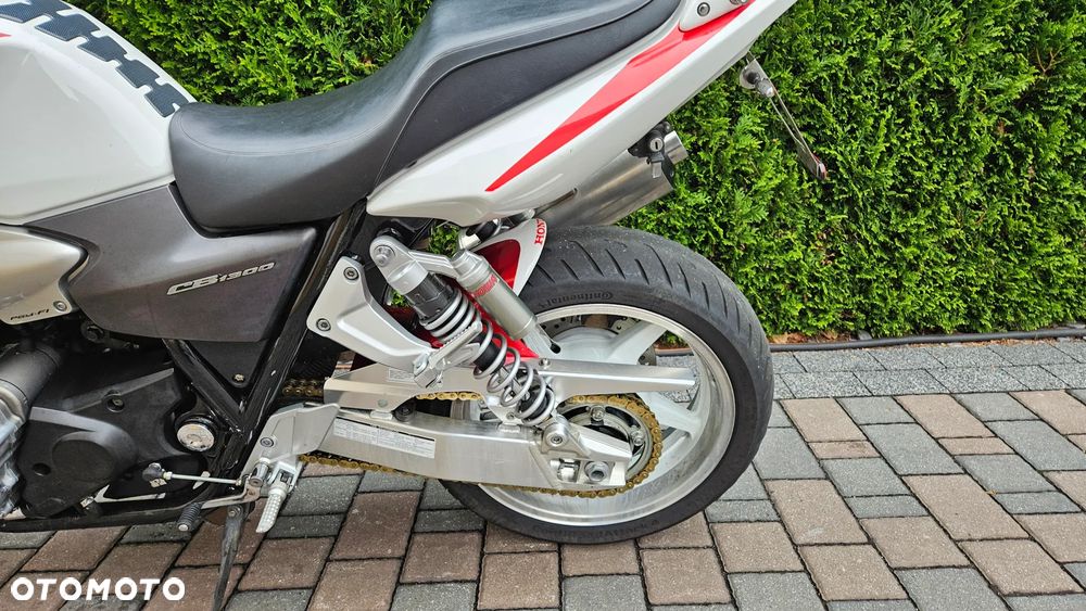 Honda CB - 31