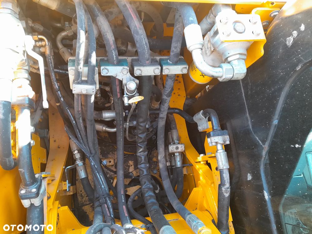 JCB 150X 2022R - 23