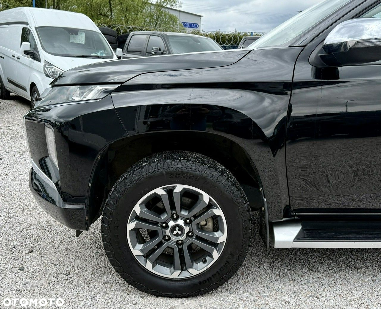 Mitsubishi L200 - 30