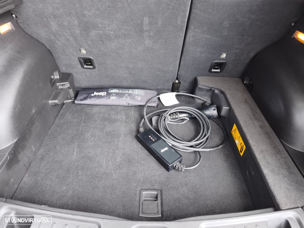 Jeep Compass - 26