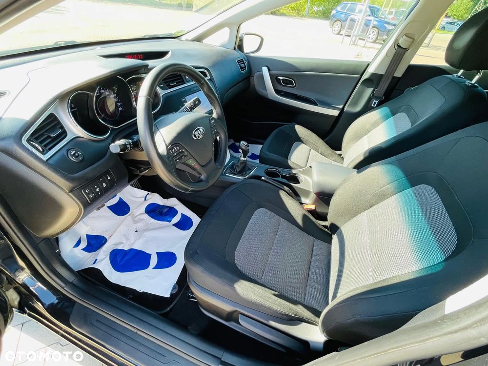 Kia Ceed 1.6 GDI ISG Spirit - 9