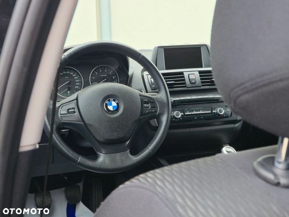 BMW Seria 1 116i Sport Line - 18