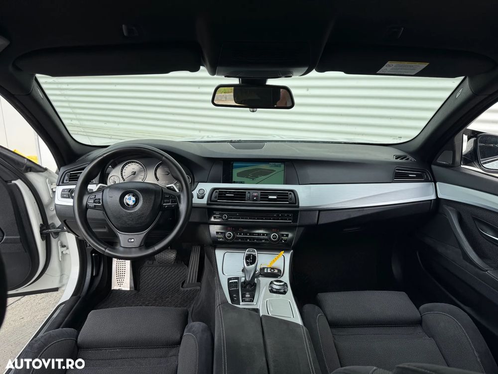 BMW Seria 5 525d xDrive Sport-Aut. - 31