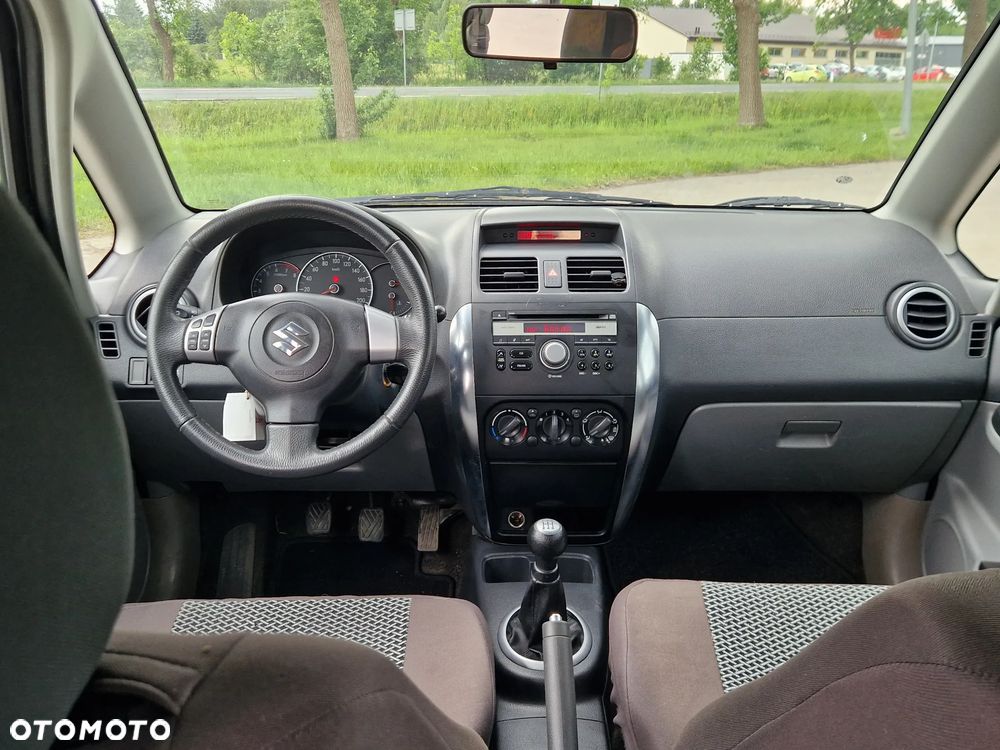 Suzuki SX4 - 15