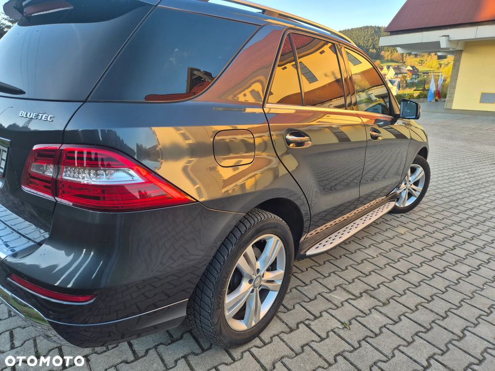 Mercedes-Benz ML - 12